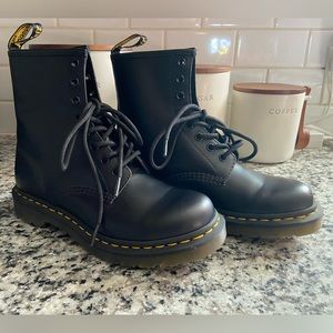 Dr Martens 1460 Smooth Leather Lace Up Boots